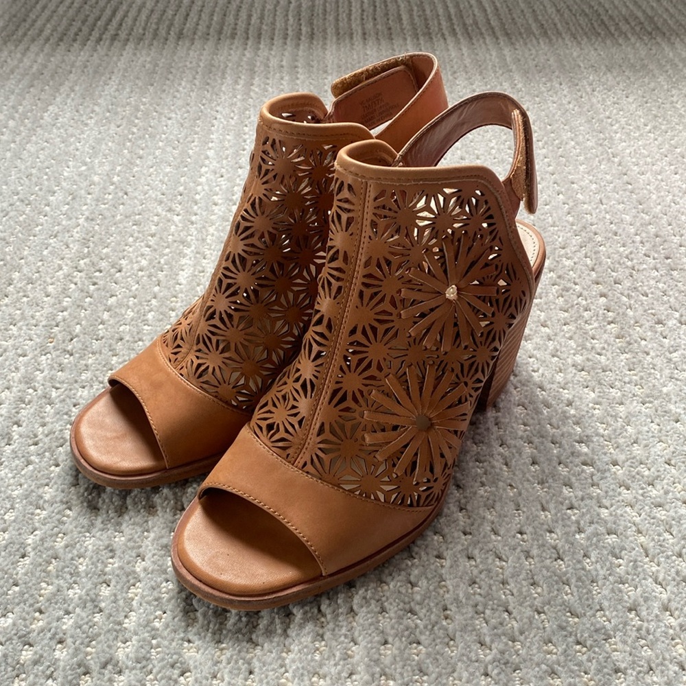Vince Camuto block heel